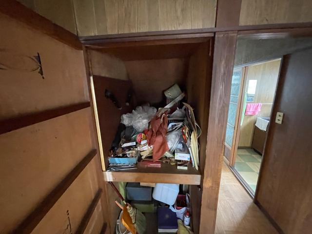 収納を開けて中を撮った例